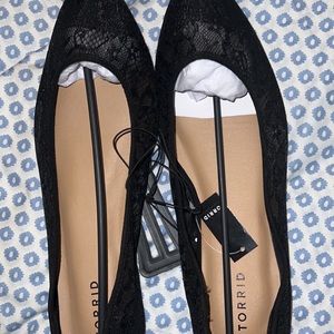 Torrid lace flats